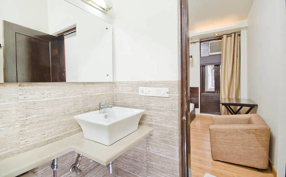 Hotel Grand Ffour Nuova Delhi Esterno foto